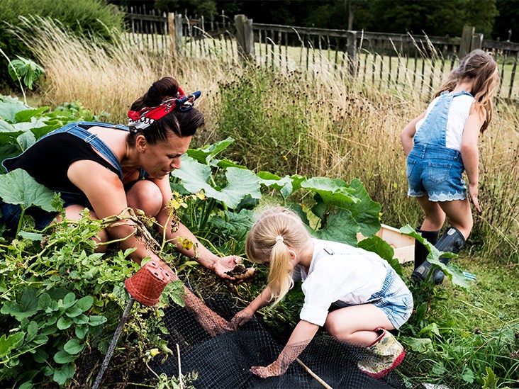 10 Mind-Body Benefits of Gardening, Plus Tips