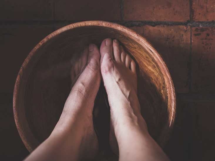 3 Ways to Soften and Smooth Your Feet - wikiHow