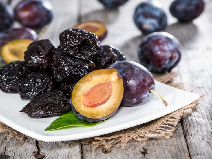 7 Health Benefits of Plums and Prunes - Healthline