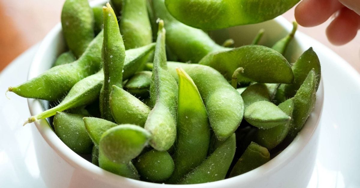 Edamame Nutritional Content Health Benefits And Diet Tips